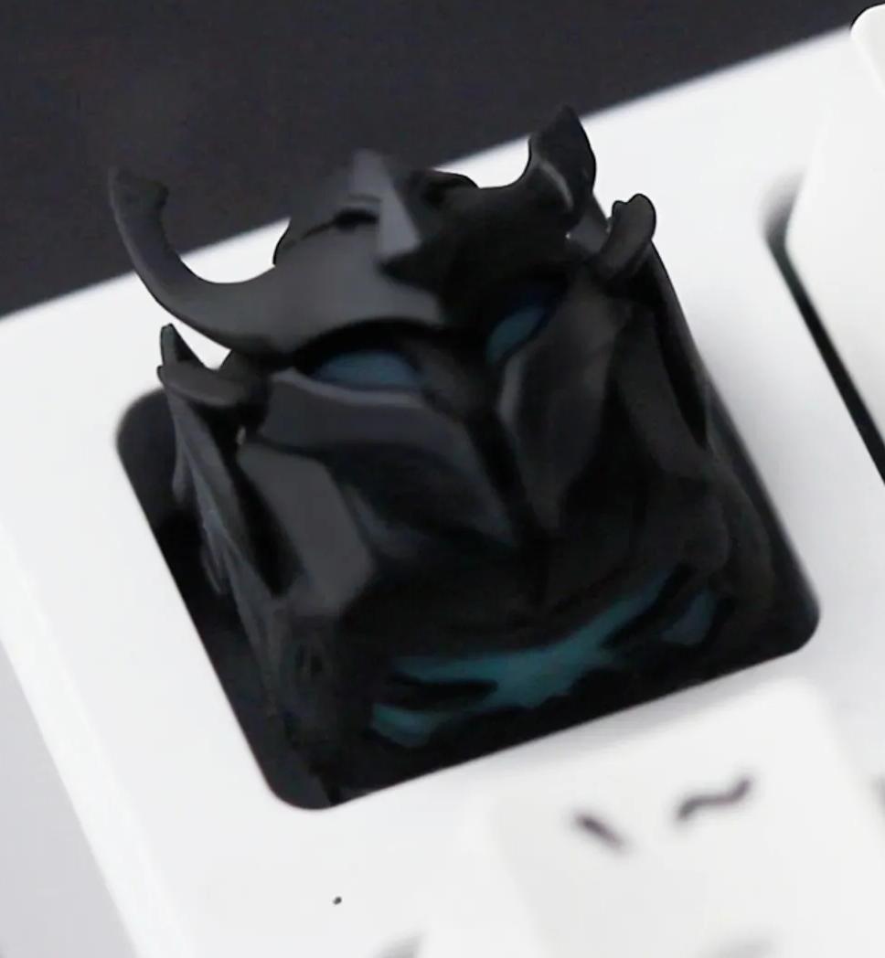 Lobo Igris / Knight Commander Solo Leveling Anime Theme Artisan Keycaps Resin Keycap