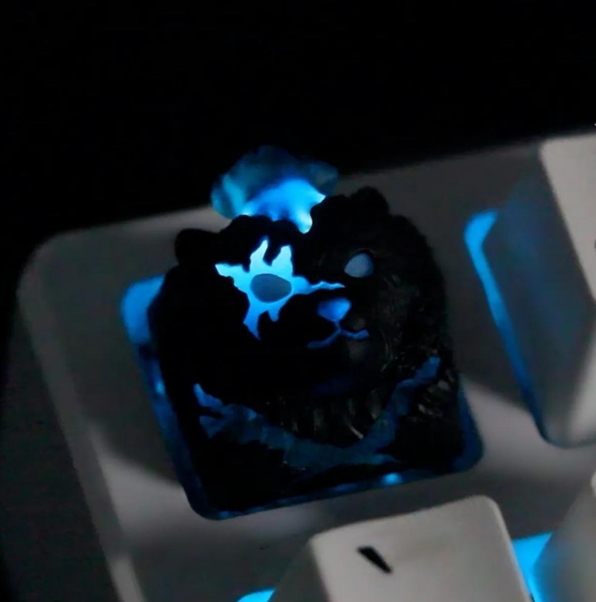 Lobo Tank Solo Leveling Anime Artisan Keycaps Resin Keycap