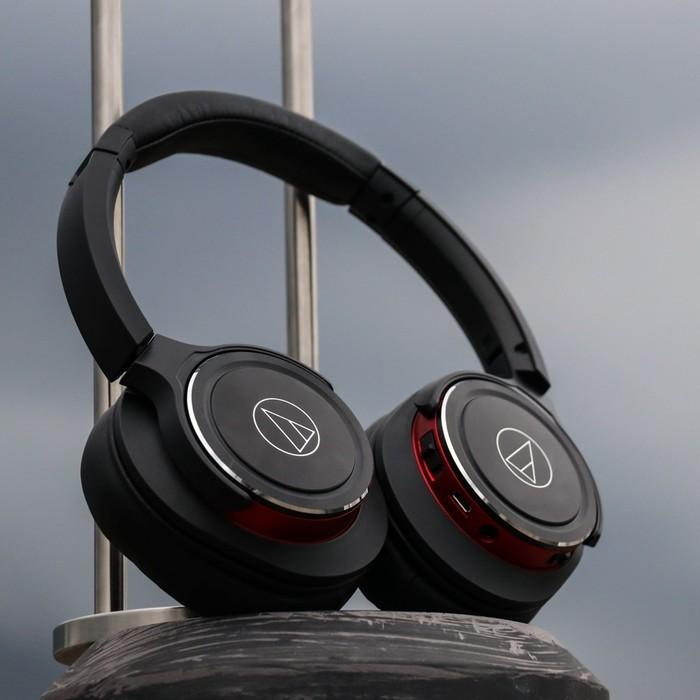 Audio Technica ATH-WS660BT Solid Bass Over-Ear Headphones Ori Resmi