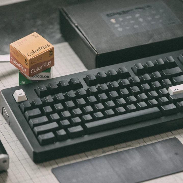 LeleLab Munich Black / München Schwarz Keycaps Cherry Profile UV Printed ABS Keycap 133-Keys