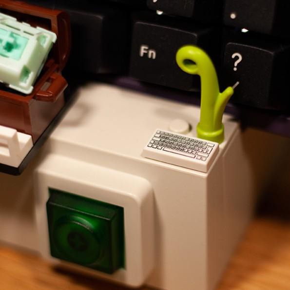 KNS Studio Little Bay Keyboard Stand Mechanical Keyboard Display Holder