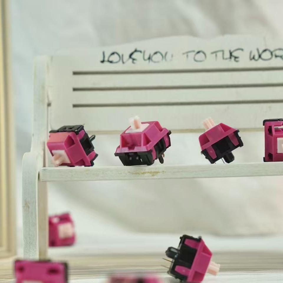 BSUN Berry Cheese Pre-Lubed Mechanical Keyboard PCB Mount Switch (Linear) by Black Cat Studio